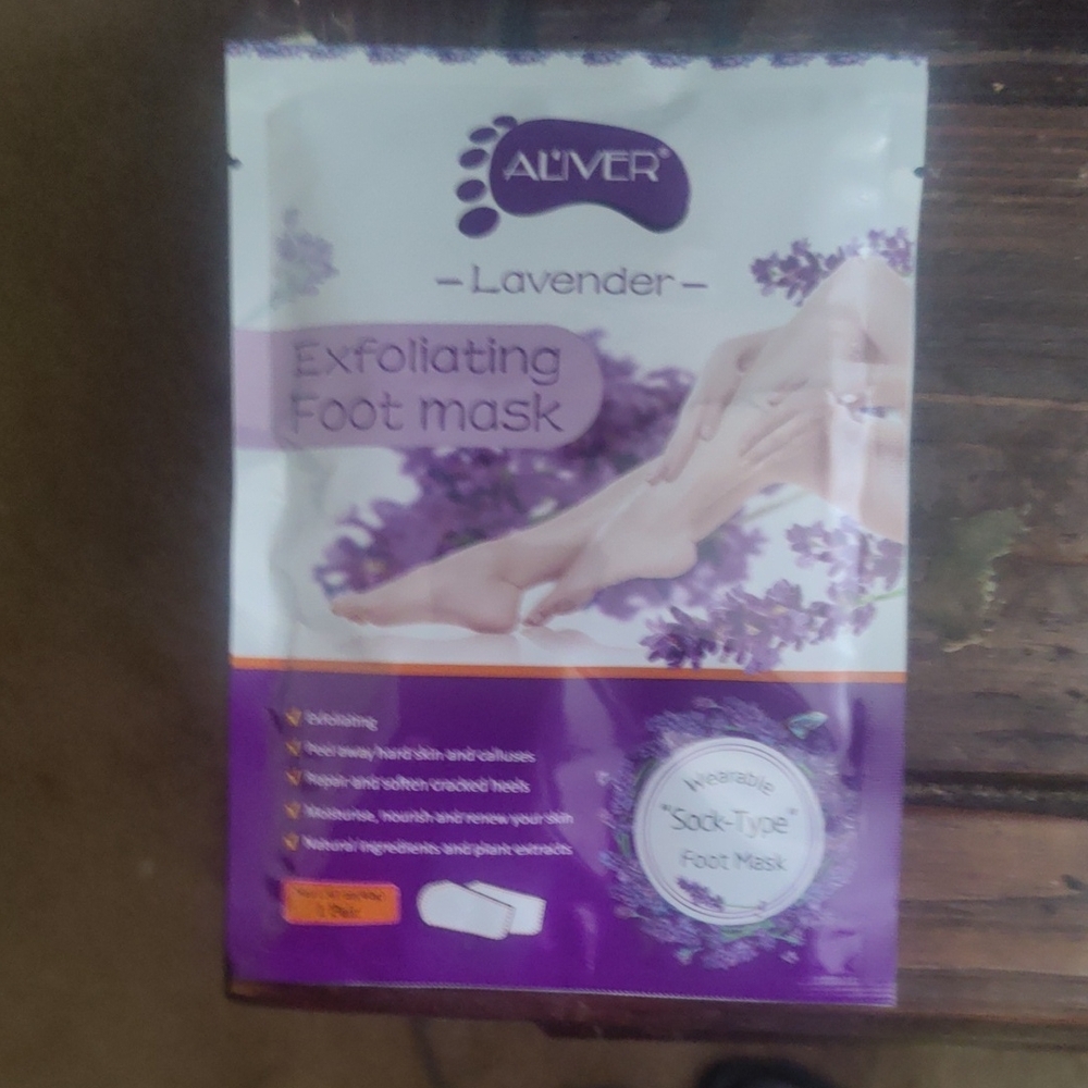 Lavender Exfoliating Foot Mask - Purple 2 For $10